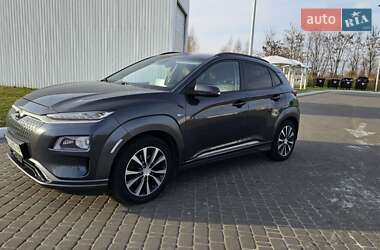 Внедорожник / Кроссовер Hyundai Kona 2018 в 