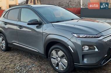 Внедорожник / Кроссовер Hyundai Kona 2020 в 