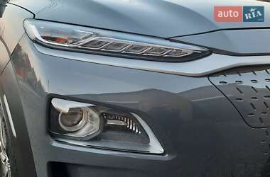 Внедорожник / Кроссовер Hyundai Kona 2020 в 