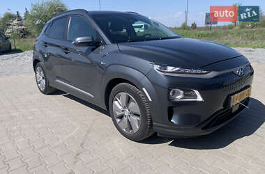 Внедорожник / Кроссовер Hyundai Kona 2020 в 