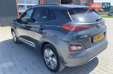 Внедорожник / Кроссовер Hyundai Kona 2020 в 