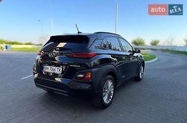 Позашляховик / Кросовер Hyundai Kona 2019 в 