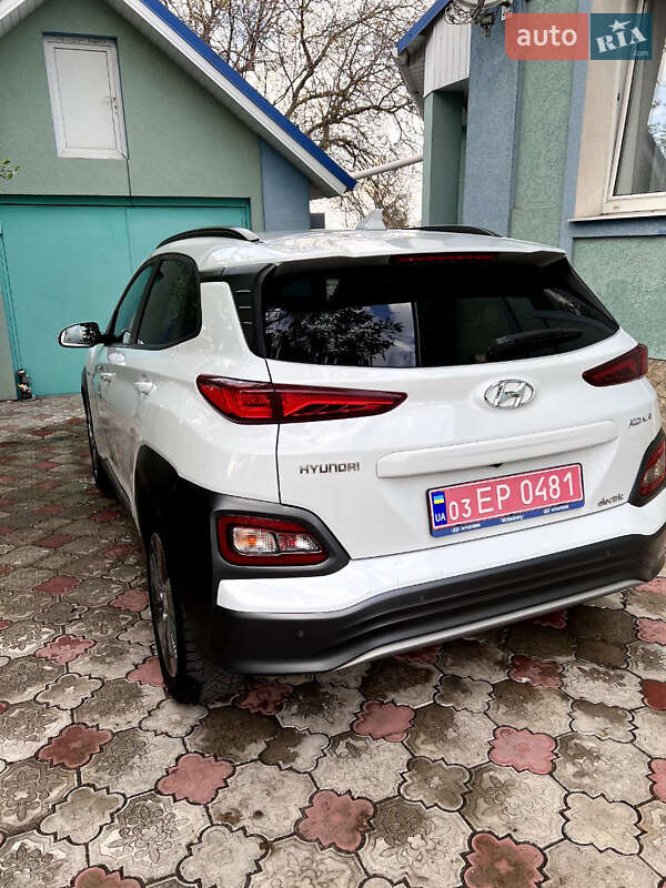 Внедорожник / Кроссовер Hyundai Kona 2019 в Ровно