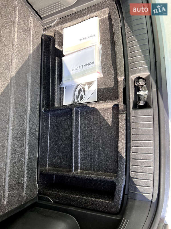 Внедорожник / Кроссовер Hyundai Kona 2019 в Ровно