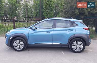 Внедорожник / Кроссовер Hyundai Kona 2020 в 
