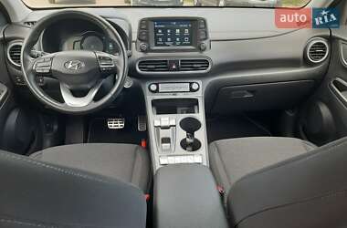 Внедорожник / Кроссовер Hyundai Kona 2020 в 