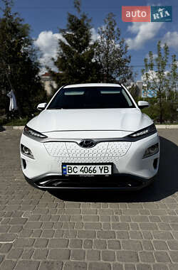 Внедорожник / Кроссовер Hyundai Kona 2020 в 