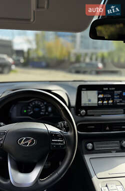 Внедорожник / Кроссовер Hyundai Kona 2020 в 