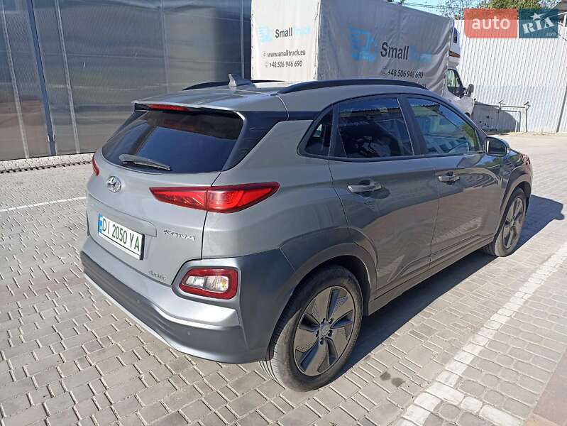 Позашляховик / Кросовер Hyundai Kona 2018 в Тростянці