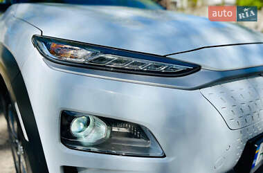 Позашляховик / Кросовер Hyundai Kona 2019 в 