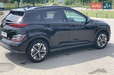 Позашляховик / Кросовер Hyundai Kona 2023 в 
