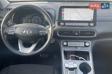 Внедорожник / Кроссовер Hyundai Kona 2020 в 