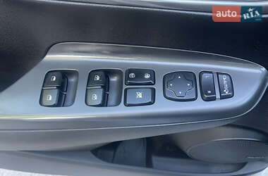 Позашляховик / Кросовер Hyundai Kona 2019 в 