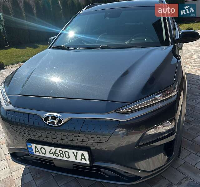 Позашляховик / Кросовер Hyundai Kona 2019 в 