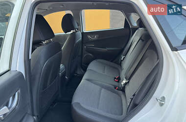Позашляховик / Кросовер Hyundai Kona 2020 в 