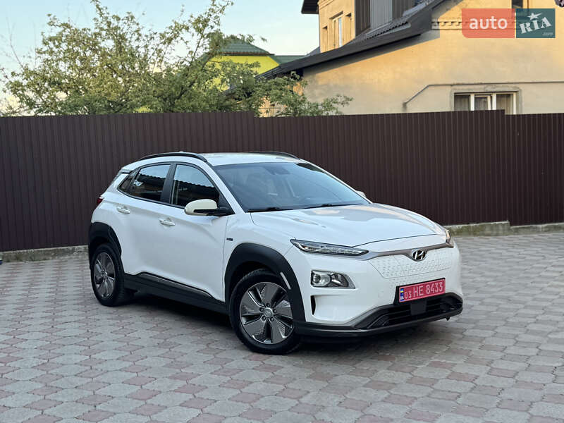 Позашляховик / Кросовер Hyundai Kona 2020 в 