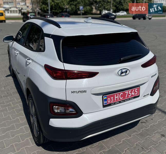 Позашляховик / Кросовер Hyundai Kona 2020 в Луцьку