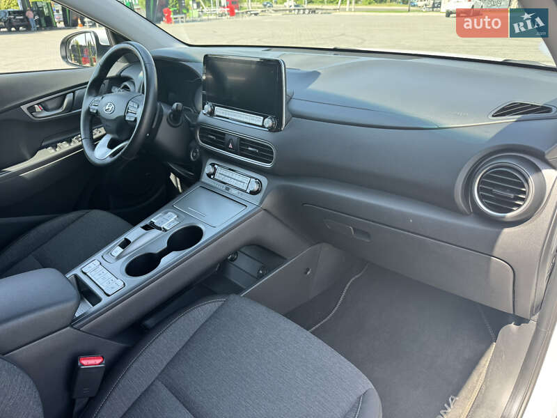 Позашляховик / Кросовер Hyundai Kona 2020 в Луцьку