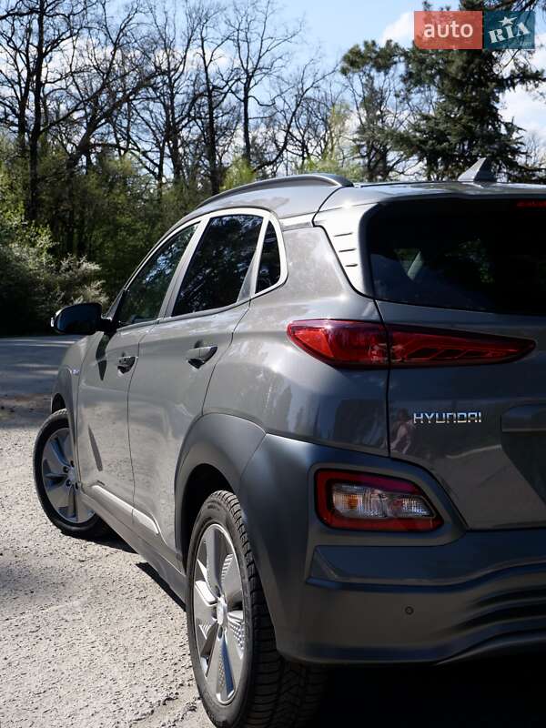 Внедорожник / Кроссовер Hyundai Kona 2020 в Шепетовке