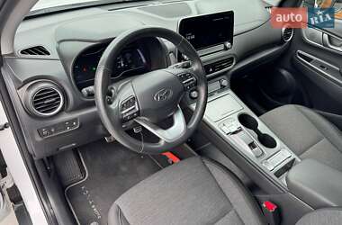 Внедорожник / Кроссовер Hyundai Kona 2020 в 