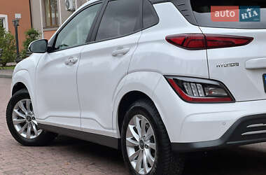 Позашляховик / Кросовер Hyundai Kona 2021 в 