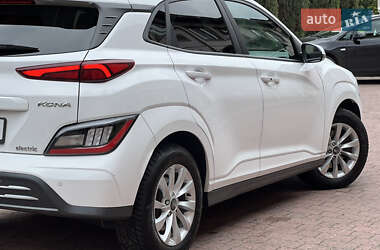 Позашляховик / Кросовер Hyundai Kona 2021 в 