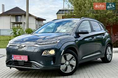 Внедорожник / Кроссовер Hyundai Kona 2020 в 