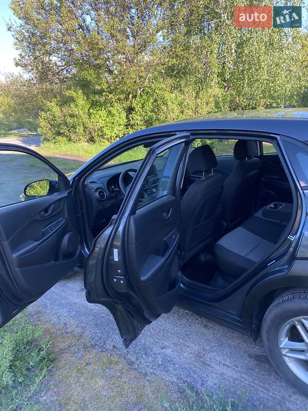 Внедорожник / Кроссовер Hyundai Kona 2018 в Харькове