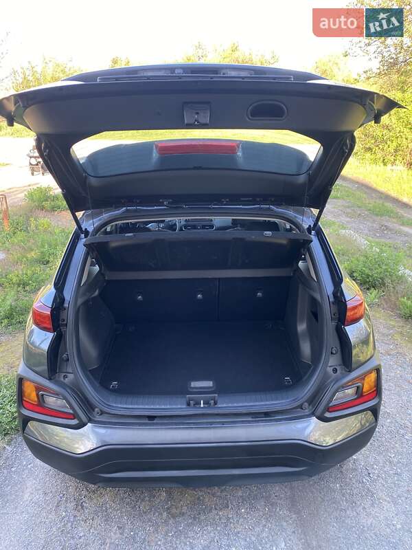 Внедорожник / Кроссовер Hyundai Kona 2018 в Харькове