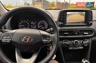 Позашляховик / Кросовер Hyundai Kona 2018 в 