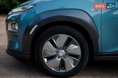Позашляховик / Кросовер Hyundai Kona 2020 в 