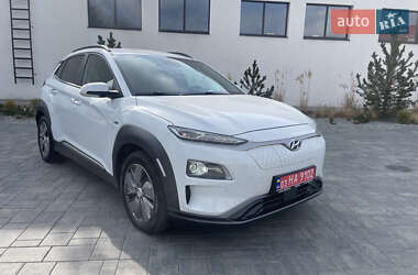 Внедорожник / Кроссовер Hyundai Kona 2019 в 