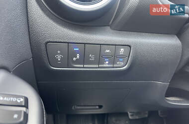 Внедорожник / Кроссовер Hyundai Kona 2019 в 