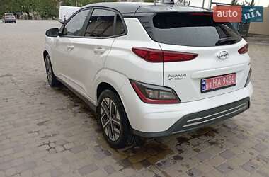 Внедорожник / Кроссовер Hyundai Kona 2022 в 
