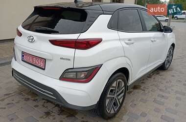 Внедорожник / Кроссовер Hyundai Kona 2022 в 