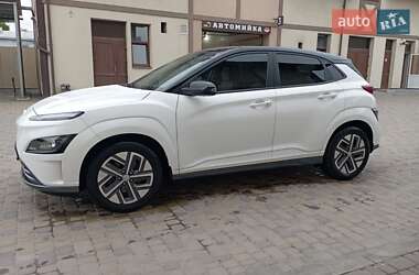 Внедорожник / Кроссовер Hyundai Kona 2022 в 