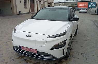 Внедорожник / Кроссовер Hyundai Kona 2022 в 