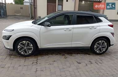 Внедорожник / Кроссовер Hyundai Kona 2022 в 
