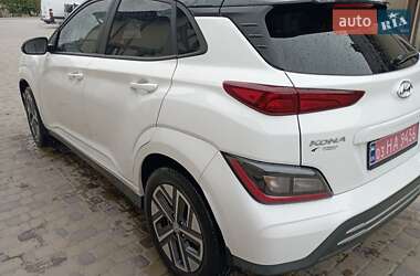Внедорожник / Кроссовер Hyundai Kona 2022 в 