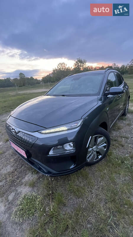 Внедорожник / Кроссовер Hyundai Kona 2019 в Сарнах