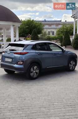 Внедорожник / Кроссовер Hyundai Kona 2018 в 