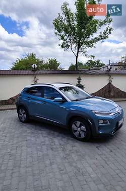 Внедорожник / Кроссовер Hyundai Kona 2018 в 