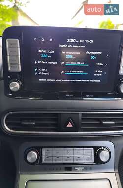 Внедорожник / Кроссовер Hyundai Kona 2018 в 
