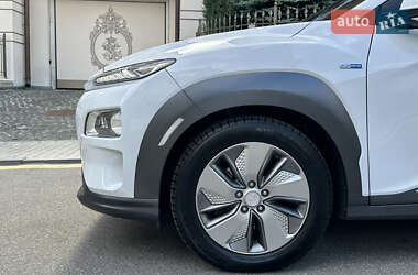 Позашляховик / Кросовер Hyundai Kona 2019 в 