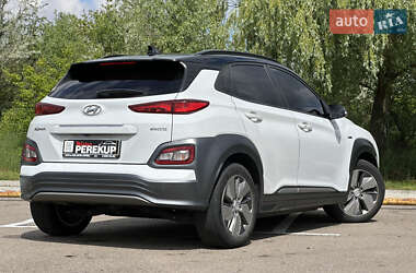 Позашляховик / Кросовер Hyundai Kona 2018 в 
