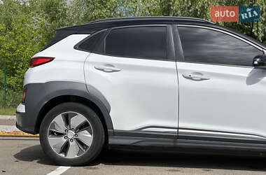 Позашляховик / Кросовер Hyundai Kona 2018 в 