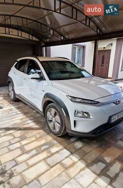 Внедорожник / Кроссовер Hyundai Kona 2019 в Киеве