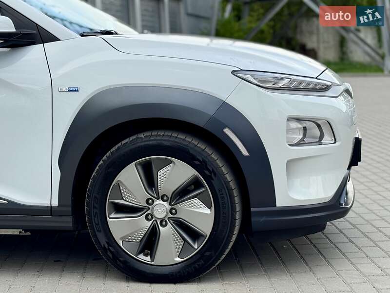 Позашляховик / Кросовер Hyundai Kona 2019 в Тернополі