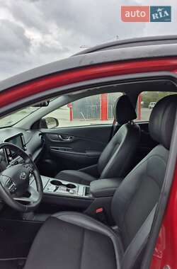 Позашляховик / Кросовер Hyundai Kona 2019 в 