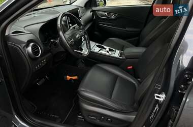 Внедорожник / Кроссовер Hyundai Kona 2019 в 